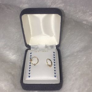 A 14k gold earrings for BABIES 👶 (never wore)